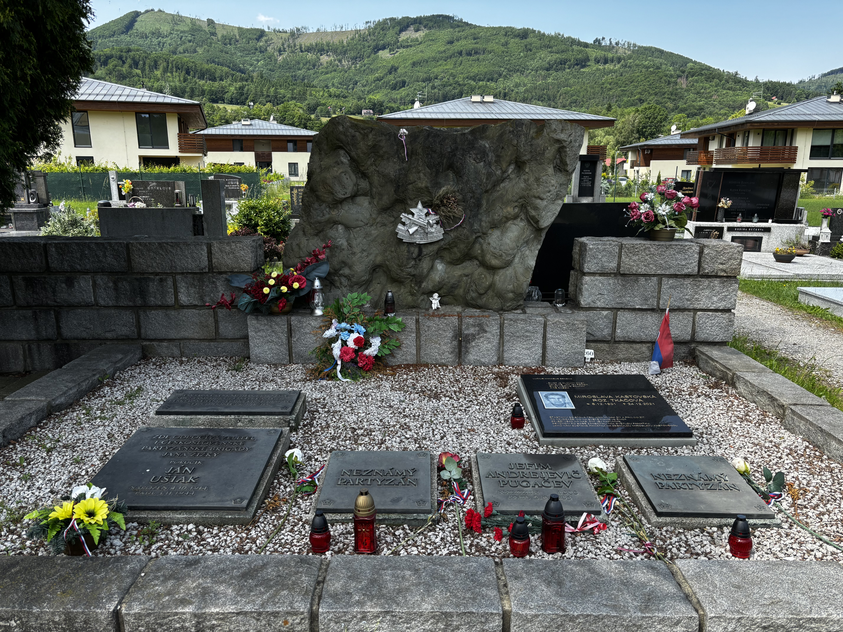 Pomnik porucznika Jana Uszaka i jego trzech towarzyszy